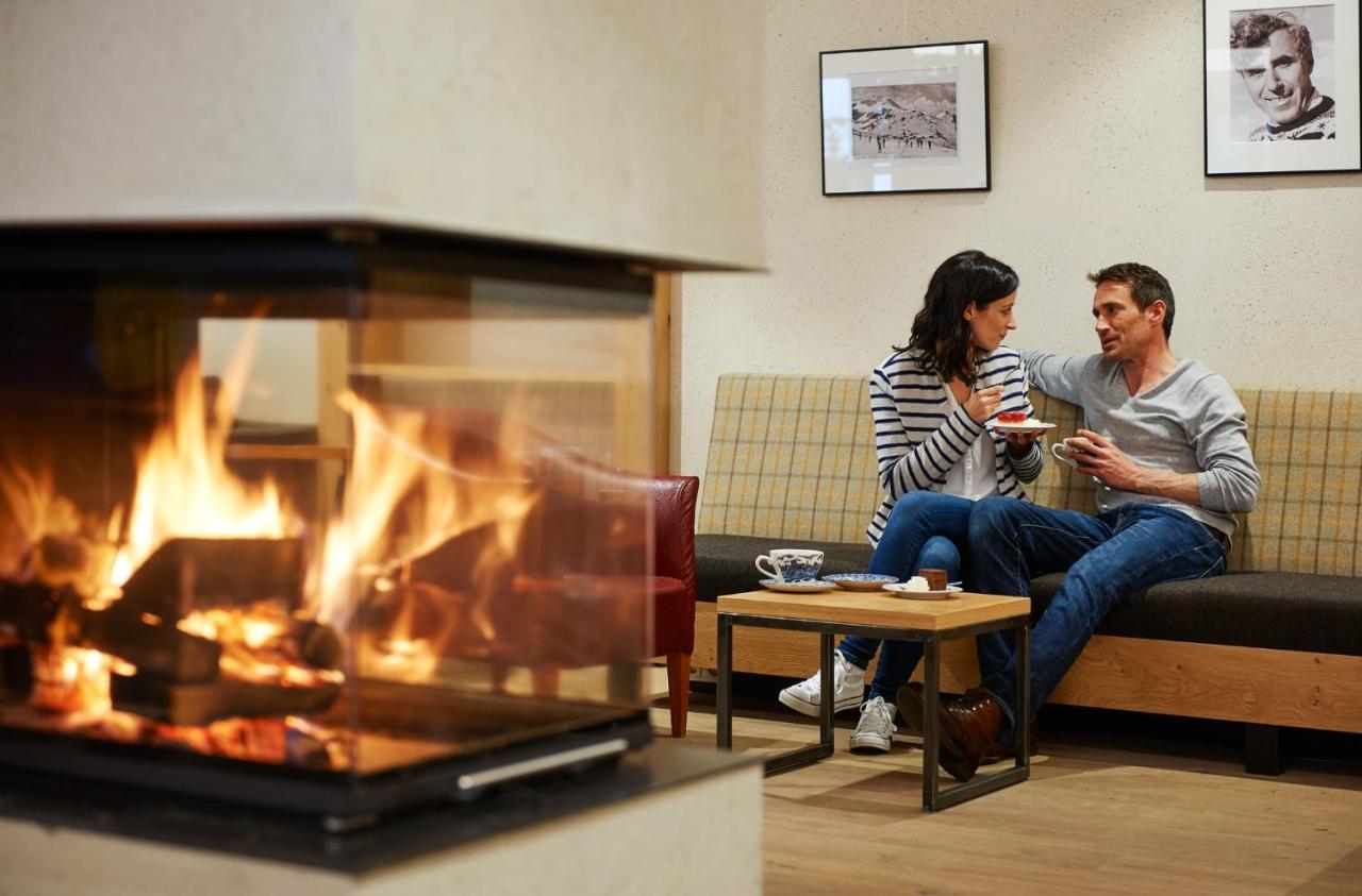 Apres Post Hotel Stuben am Arlberg Ngoại thất bức ảnh