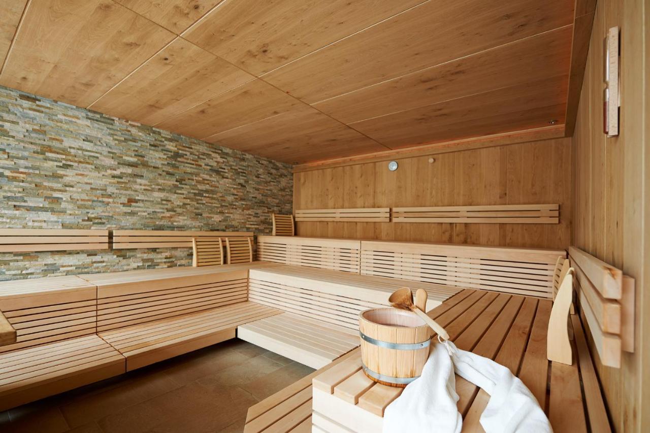 Apres Post Hotel Stuben am Arlberg Ngoại thất bức ảnh