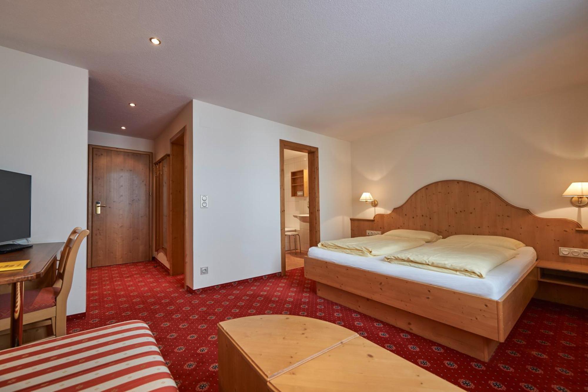 Apres Post Hotel Stuben am Arlberg Ngoại thất bức ảnh