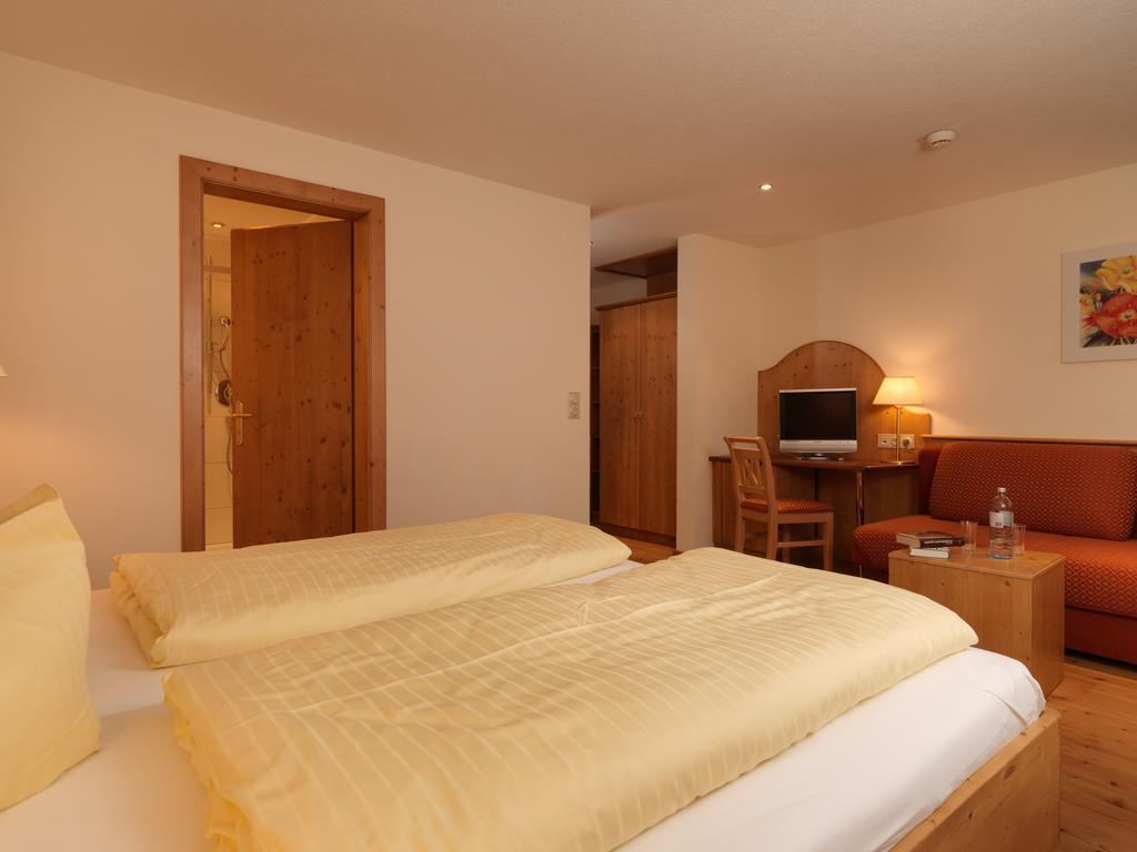 Apres Post Hotel Stuben am Arlberg Ngoại thất bức ảnh