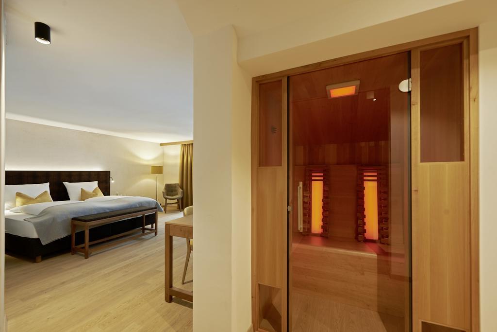 Apres Post Hotel Stuben am Arlberg Ngoại thất bức ảnh