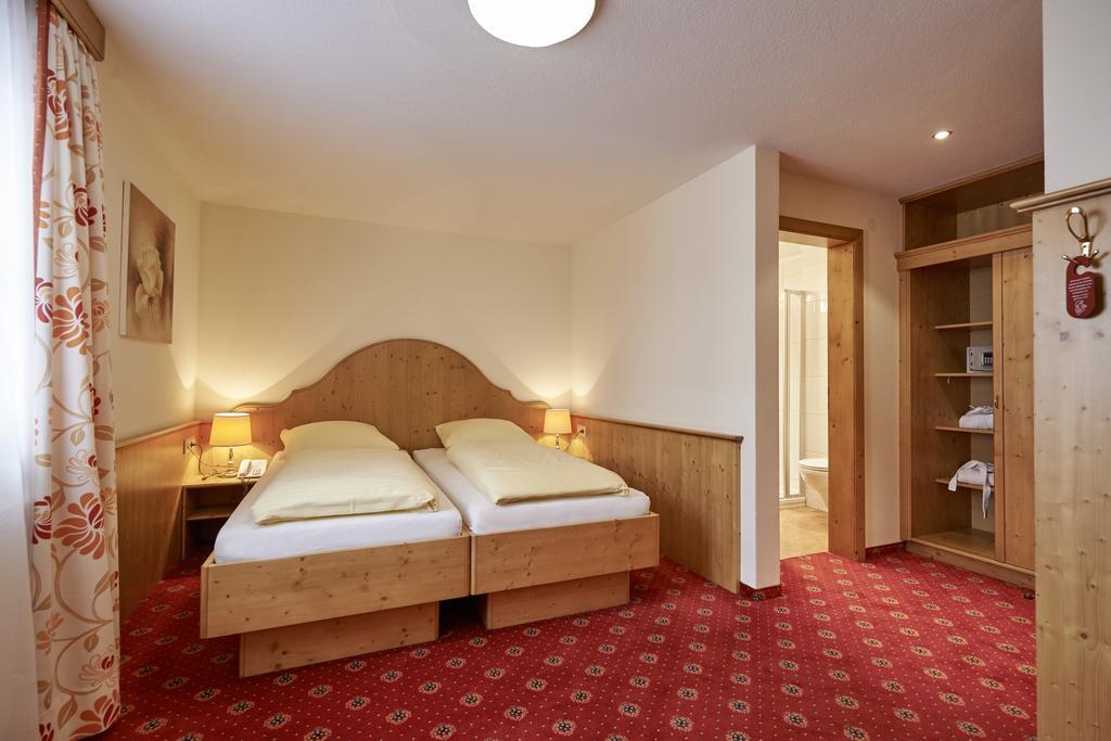 Apres Post Hotel Stuben am Arlberg Ngoại thất bức ảnh
